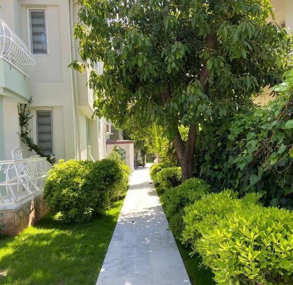 Отель Göcek Selya