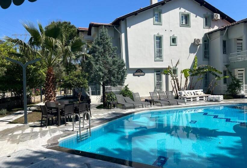 Отель Göcek Selya