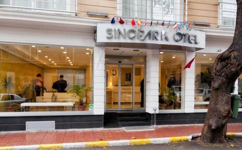 هتل Sinopark