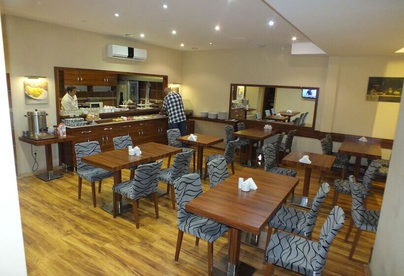 בית מלון כפרי Somya