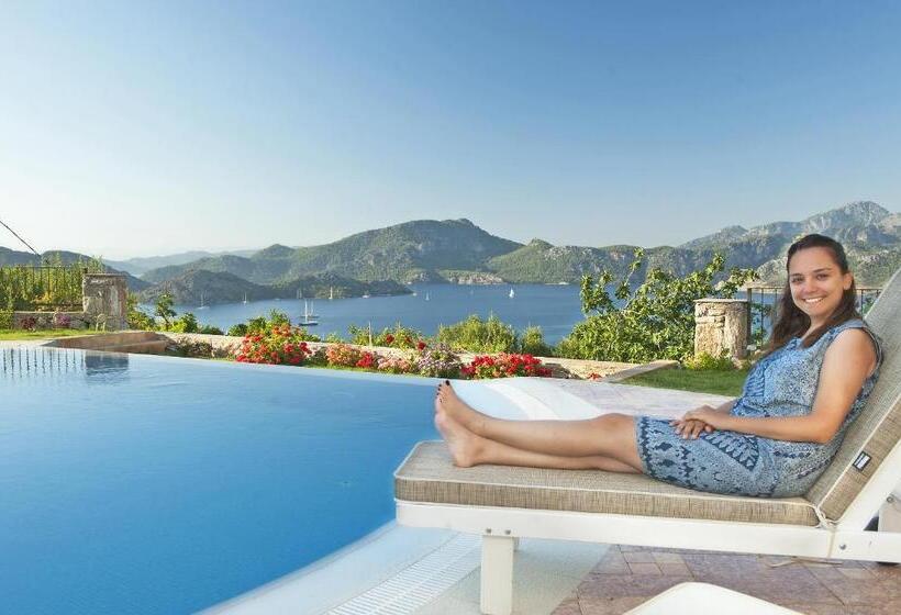 Swan Lake Hotel   Adult Only