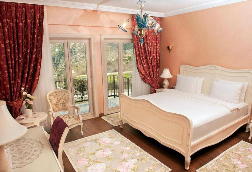 Swan Lake Hotel   Adult Only