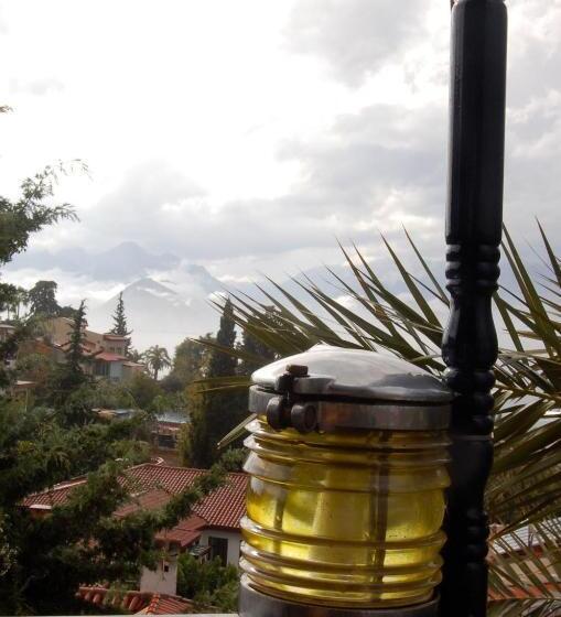 هتل Villa Tulipan