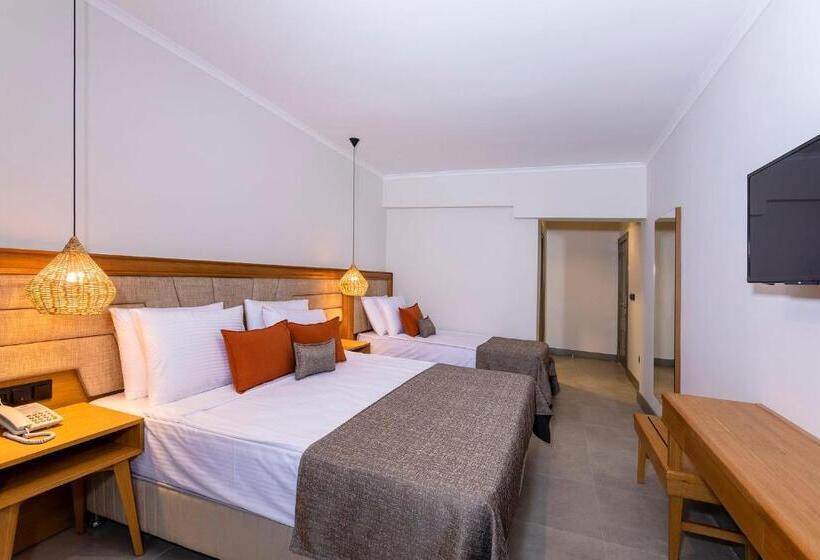 בית מלון כפרי Yalıpark Beach