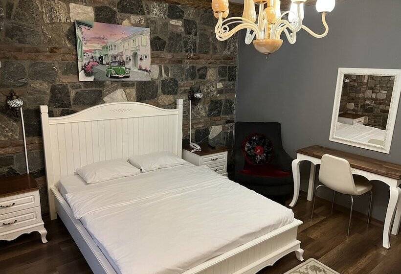 La Fontaine Butik Otel