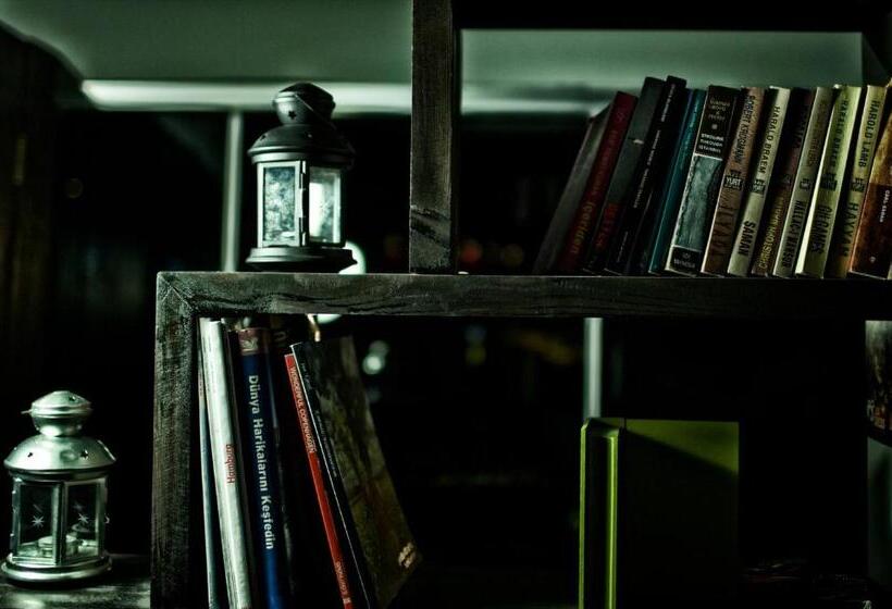 Miro Mara Boutique Hotel & Lounge Bar