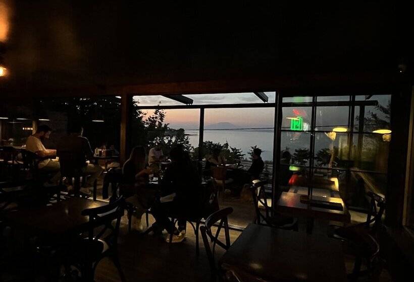 Miro Mara Boutique Hotel & Lounge Bar