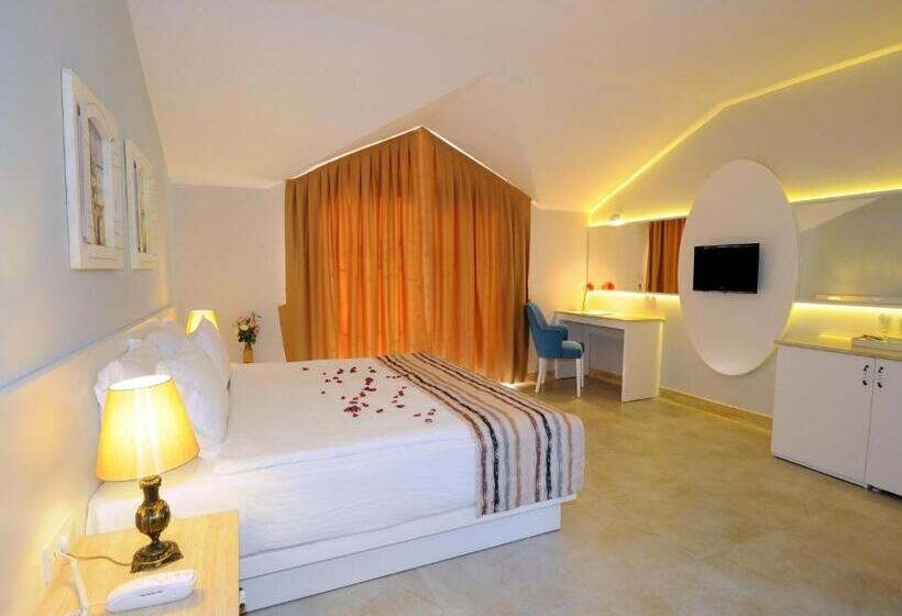 Sea Breeze Hotel And Apartments