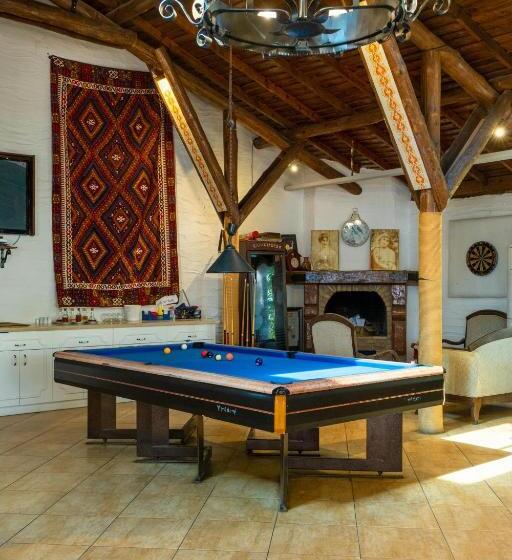 Sea Breeze Hotel And Apartments