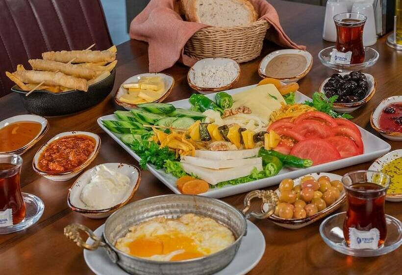 Yeni Truva Otel