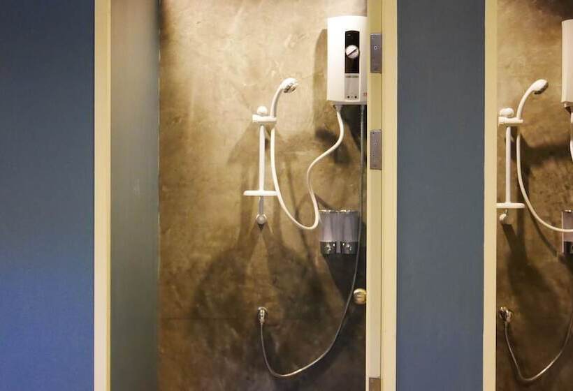 فندق صغير Amity Poshtel