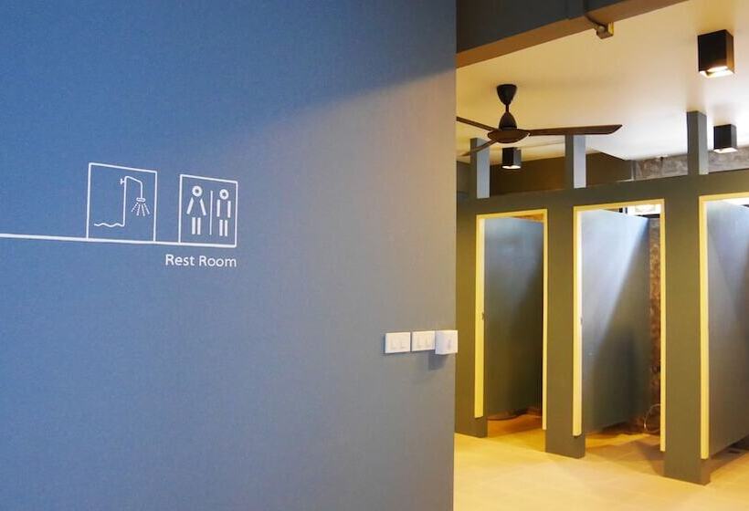 فندق صغير Amity Poshtel