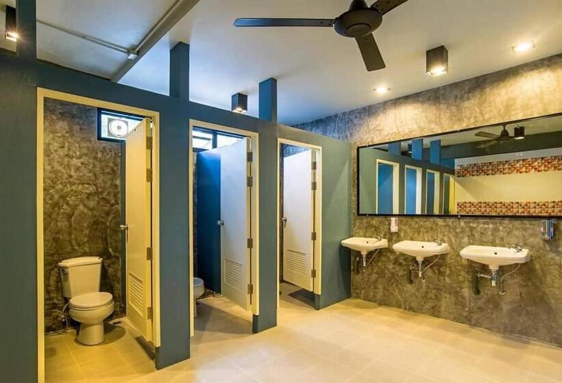 فندق صغير Amity Poshtel