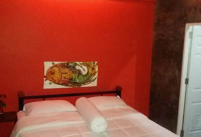 فندق صغير Jellybean Krabi Inn