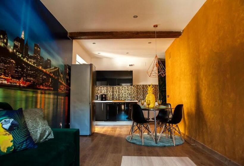 Apartamentos Art Suite Santander