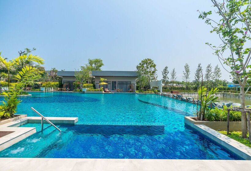 Avani+ Hua Hin Resort