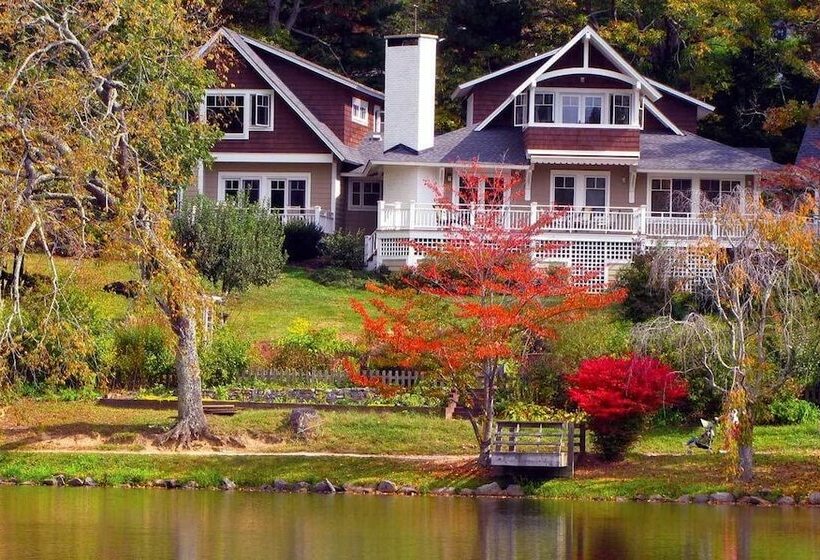 צימר Arbor House Of Black Mountain