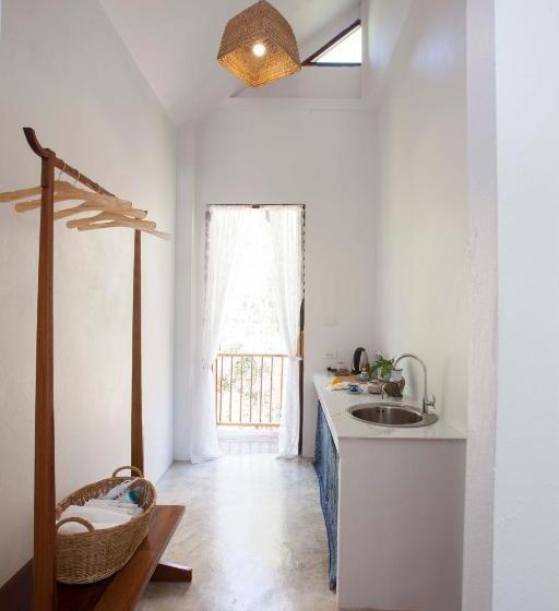 تختخواب و صبحانه Foresta Villa