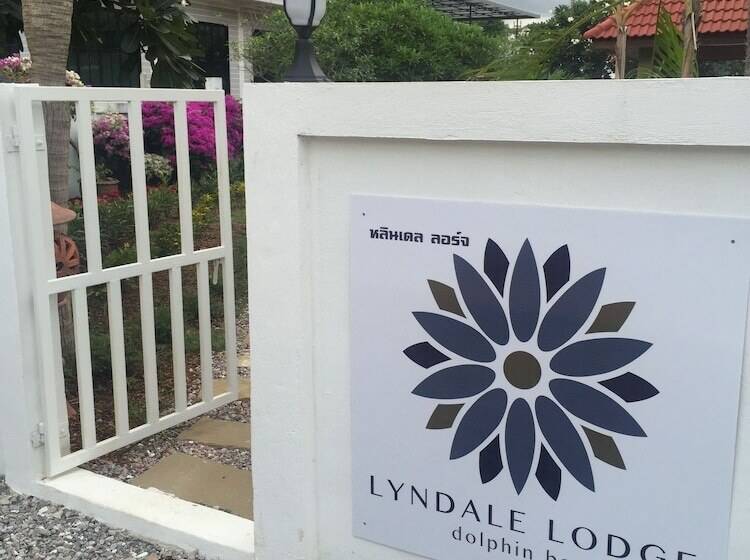 ベッドアンドブレックファースト Lyndale Lodge