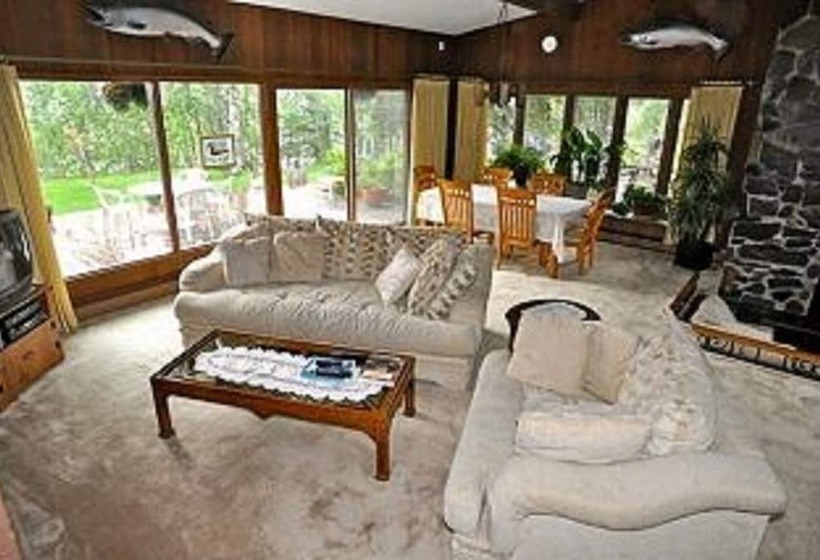 צימר Soldotna Alaska Fishing Lodge
