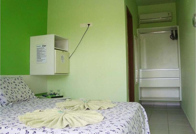 פונדק Pousada Ouriço