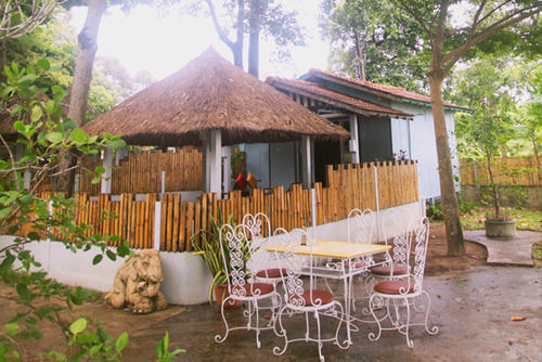 Отель Aristo Chic Resort And Farm