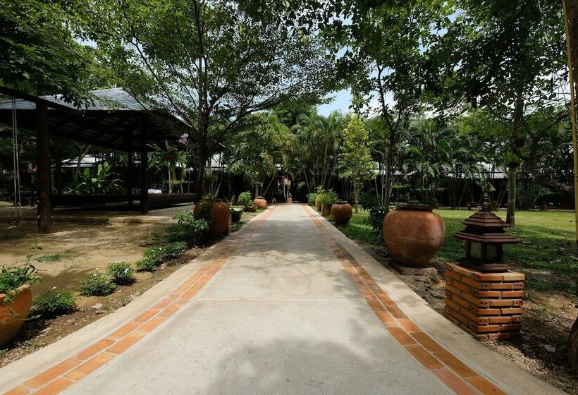 هتل Baan Imm Sook Resort