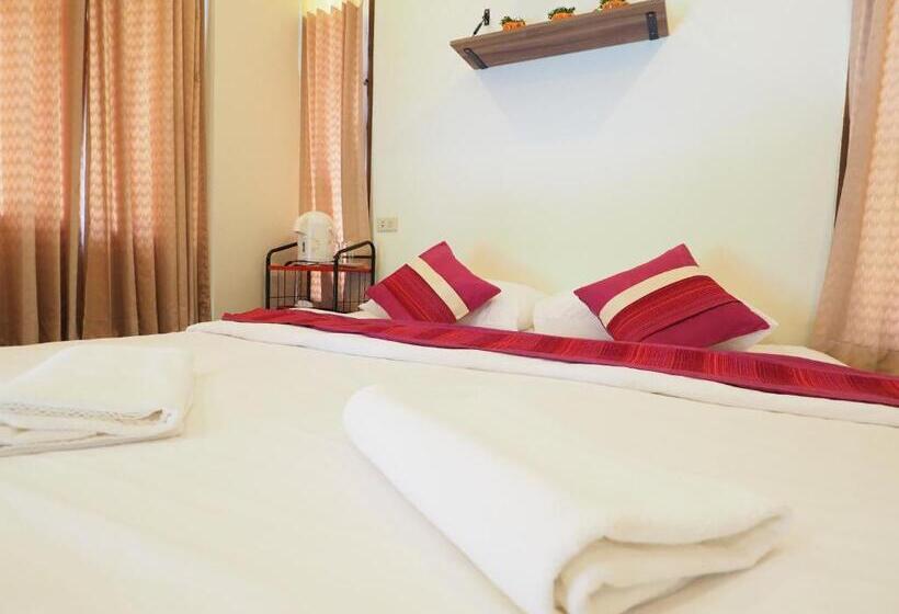 בית מלון כפרי Baan Pun Sook Resort