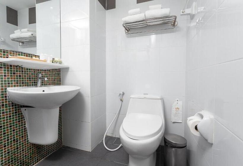 Отель Baan Thai Boutique