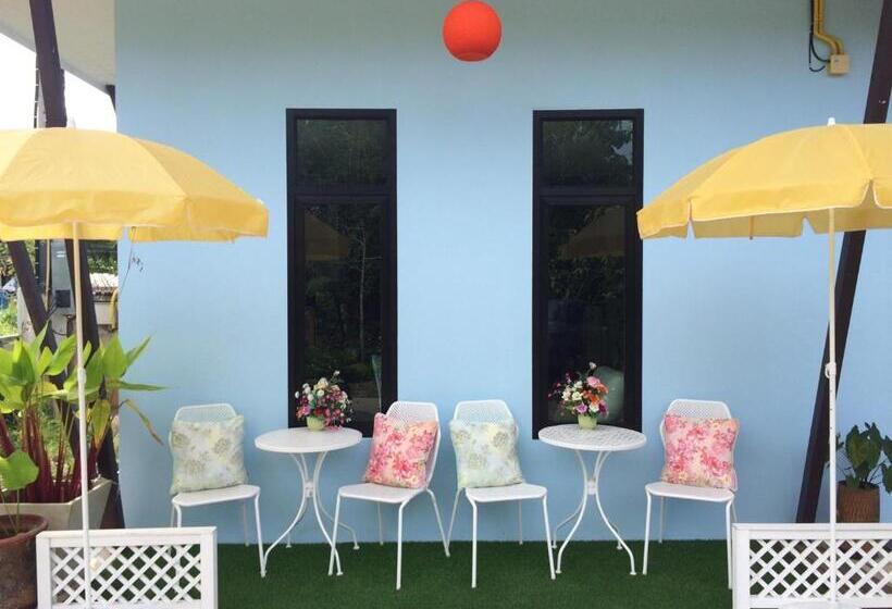 فندق Banana Place Resort