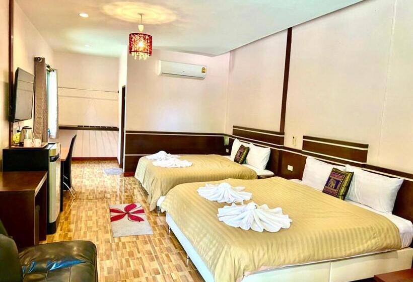 فندق Banana Place Resort