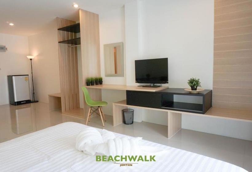 ホテル Beachwalk Jomtien