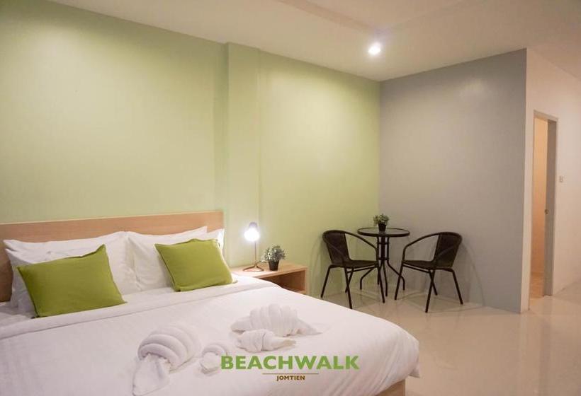 ホテル Beachwalk Jomtien