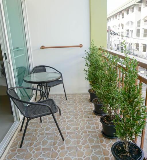 ホテル Beachwalk Jomtien