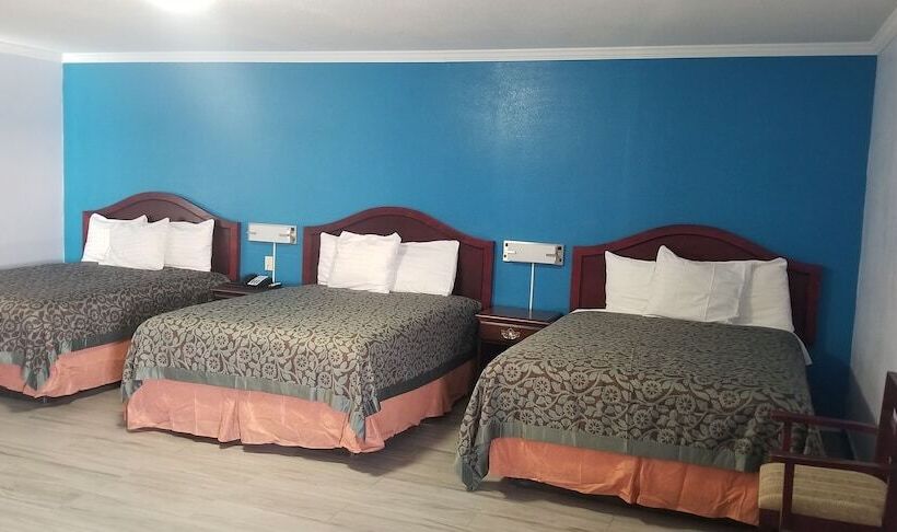 Отель Carrizo Executive Inn