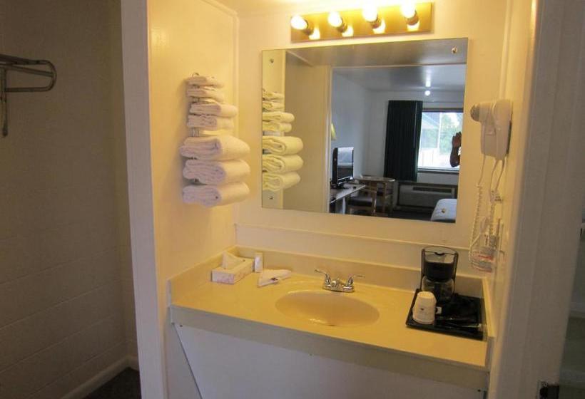 בית מלון כפרי Cassville Budget Inn