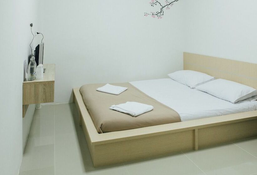 Отель Cheaper Room