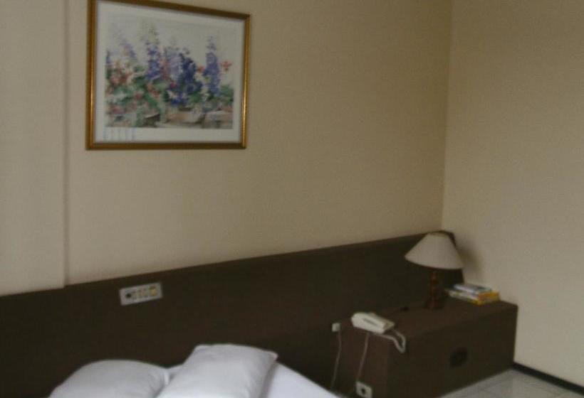 ホテル Colon Palace