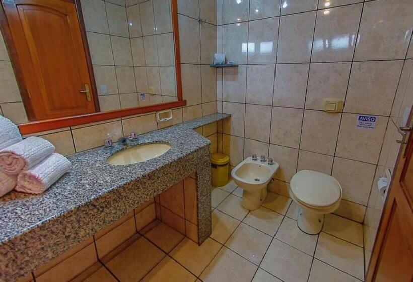 בית מלון כפרי Costa Cabralia