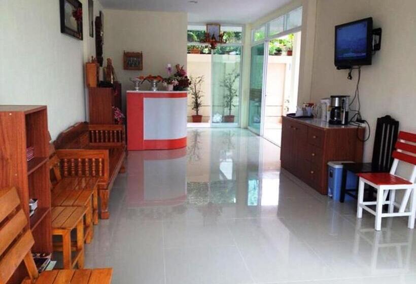 Отель Day Waterfront