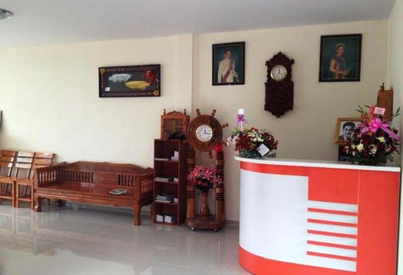 Отель Day Waterfront