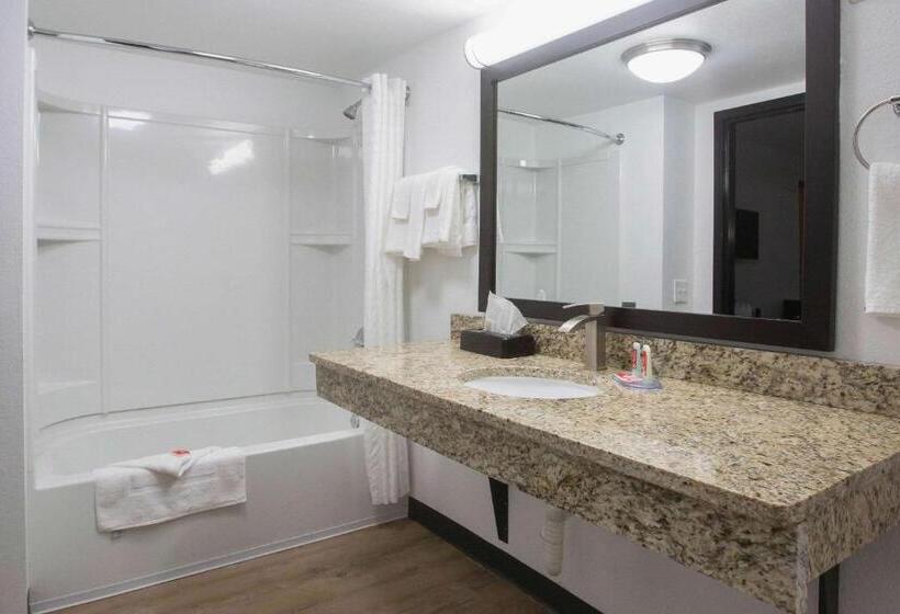 فندق Econo Lodge