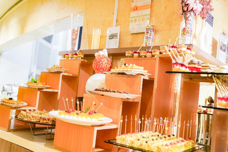 ホテル Emaar Grand