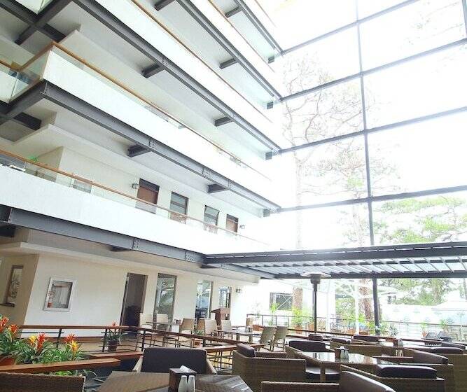 בית מלון כפרי Grand Sierra Pines Baguio