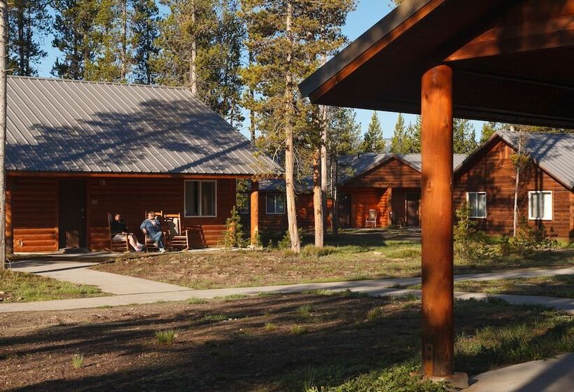 فندق Headwaters Lodge & Cabins At Flagg Ranch