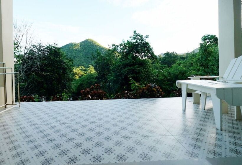 Hotel Hi  Scene Resort