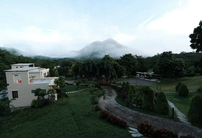 Hotel Hi  Scene Resort