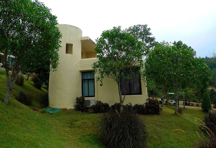 Hotel Hi  Scene Resort