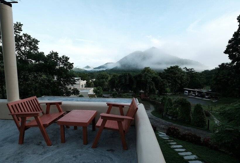 Hotel Hi  Scene Resort