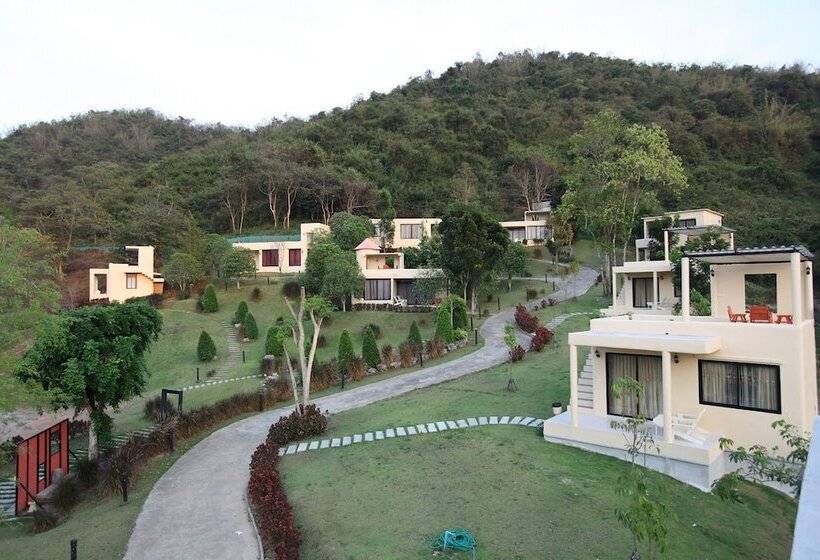 Hotel Hi  Scene Resort